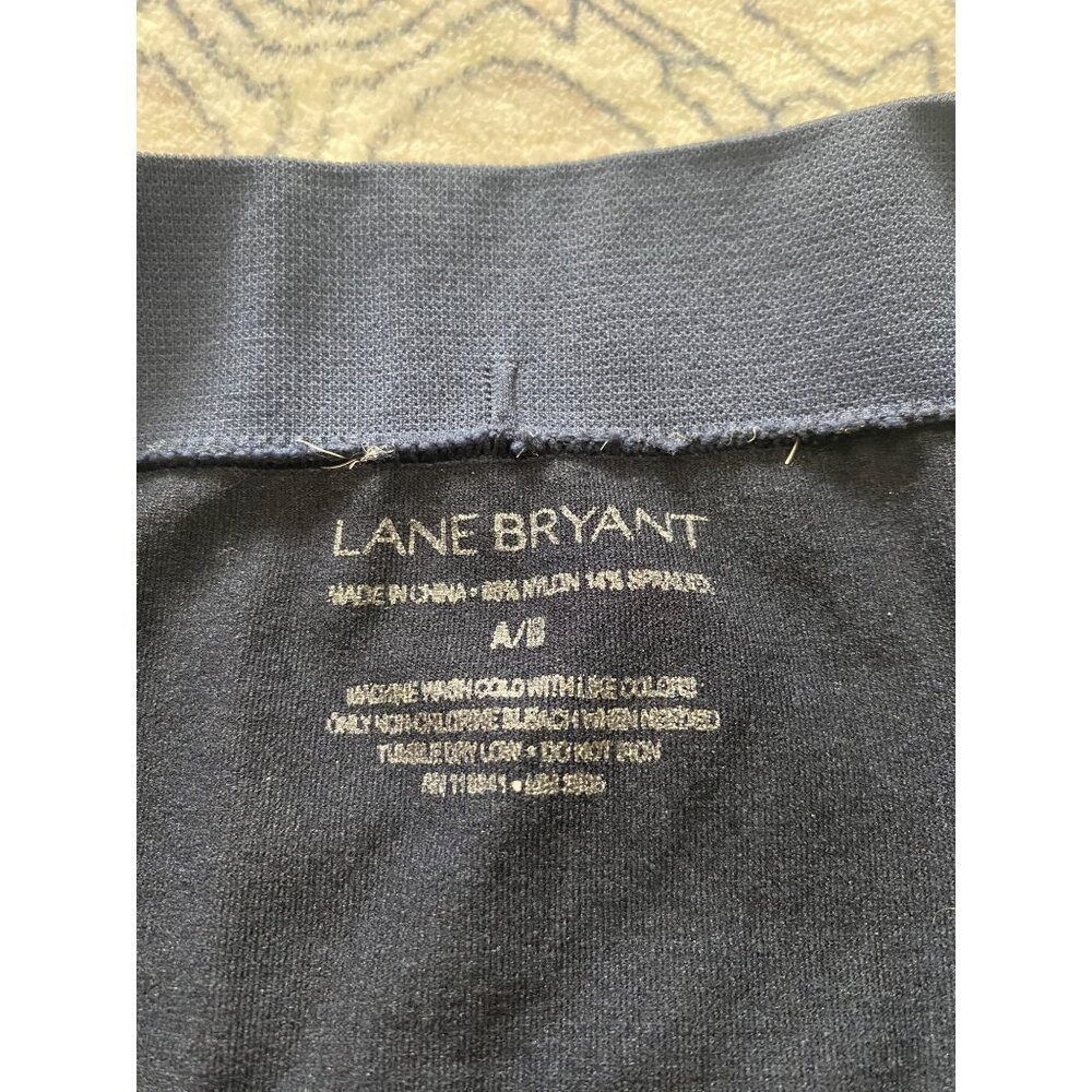 Lane Bryant Navy Shaping Capri Leggings Tights Size A/B Stretchy & Comfortable - Picture 2 of 6